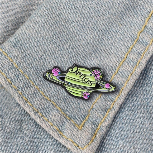 Drugs Planet Enamel Pin 420 Science Student Astronomy Party Personality Badge - Picture 2 of 8